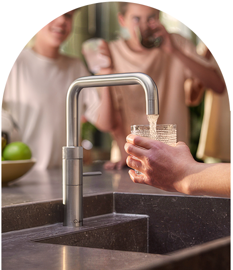 eau froide filtrée avec un robinet